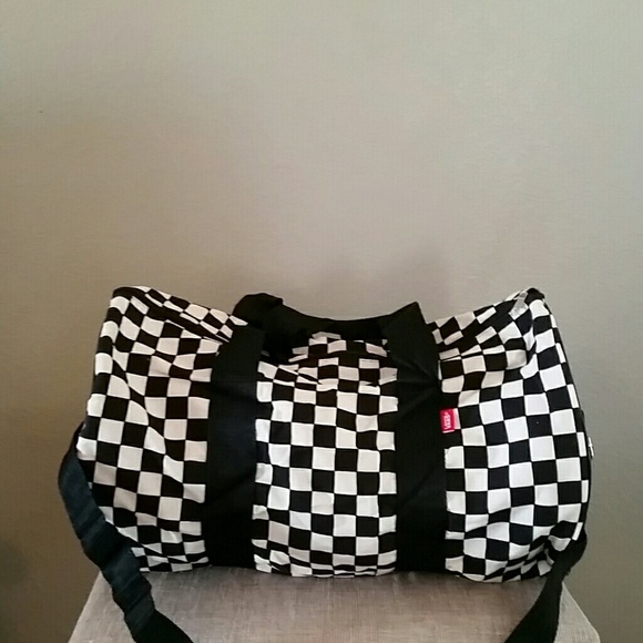vans checkered duffle bag